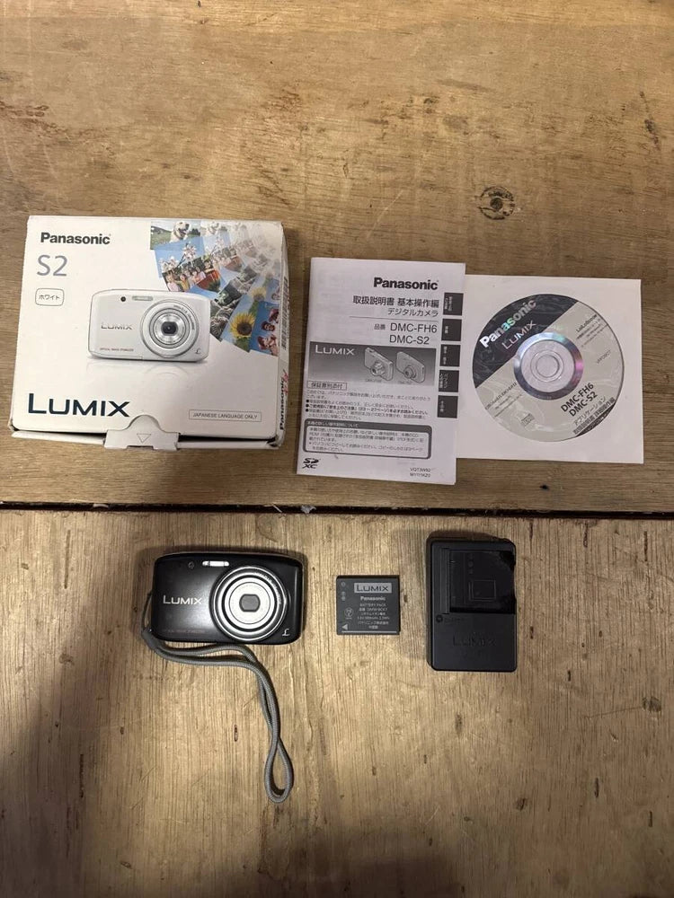 Panasonic LUMIX DMC-S2 Compact Digital Camera - Black