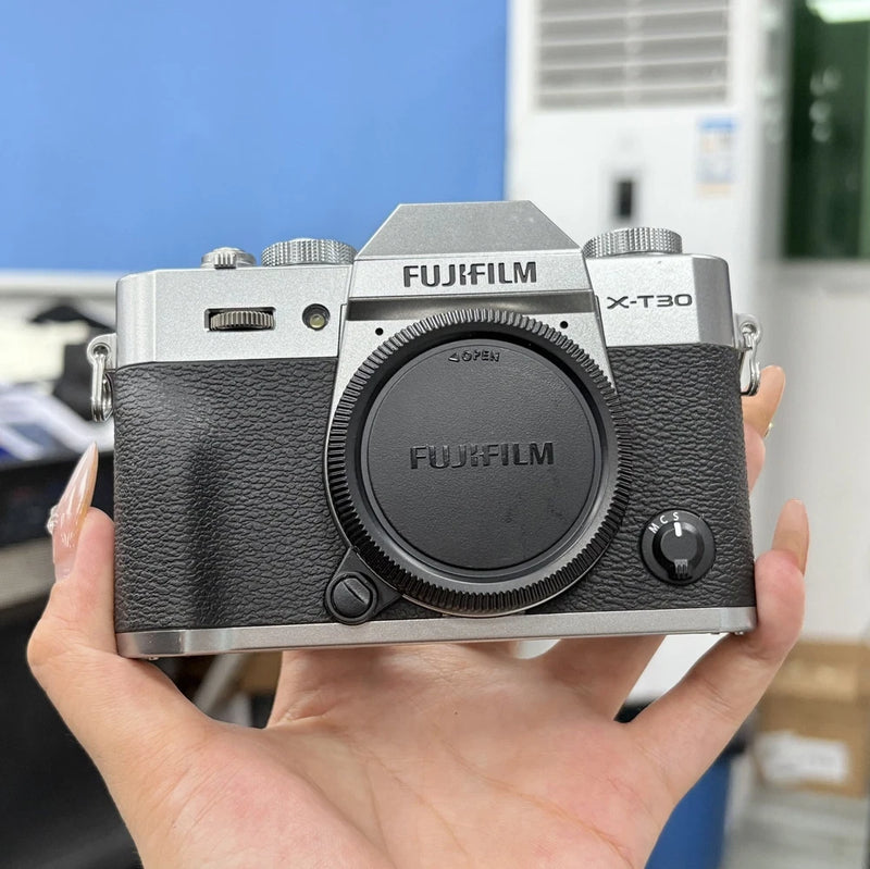 Fujifilm X-T30 26.1MP Mirrorless Digital Camera Body Only w/ Accessories SILVER