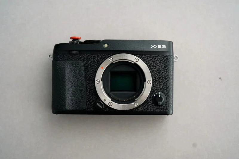 Fujifilm X E3 24MP Mirrorless Camera Silver Body Only 4K WiFi Bluetooth Compact