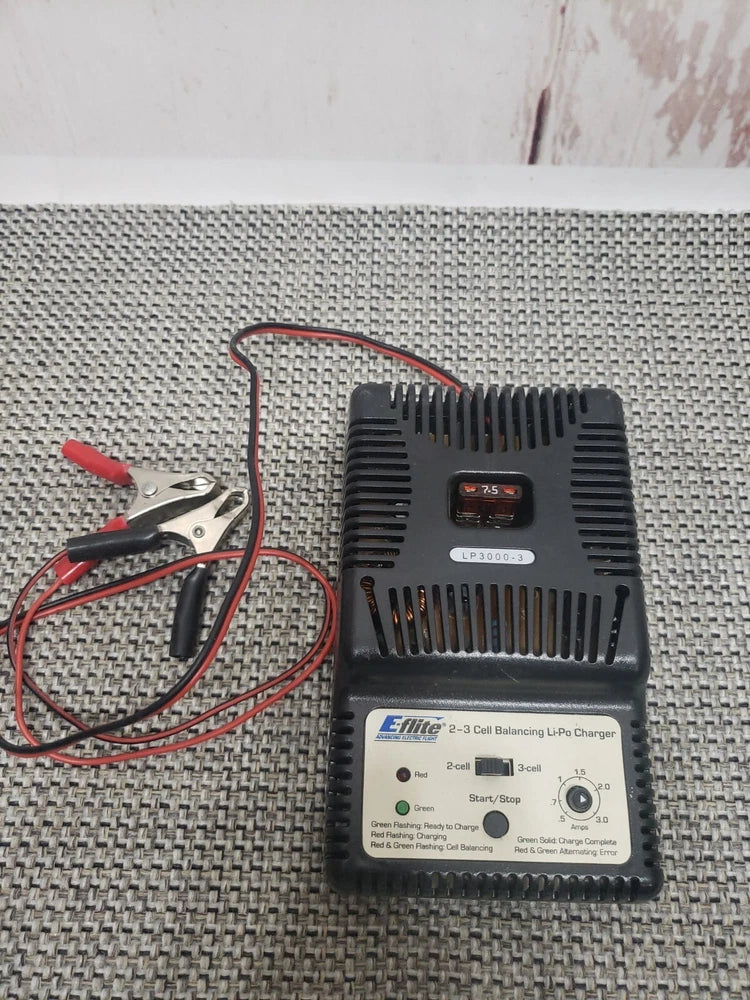 E-Flite 2-3 Cell Balancing Li-po Battery Charger LP 3000-3 Battery