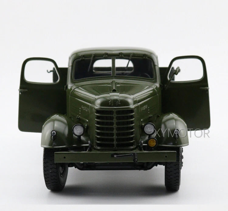 Century Dragon 1:24 Jie fang CA10 Truck Diecast Metal Car Crane Oil pipe Model