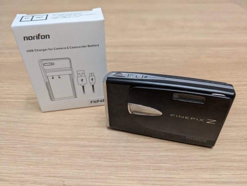 Fujifilm Finepix Z20fd 10MP Digital Camera Black With Battery, Charger & Case