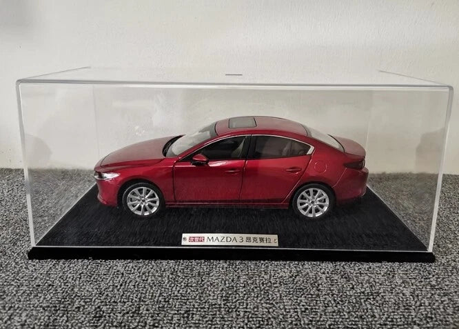 1/18 Mazda 3 AXELA Diecast Car Model Red Ornament Gifts Toys Display Hobby