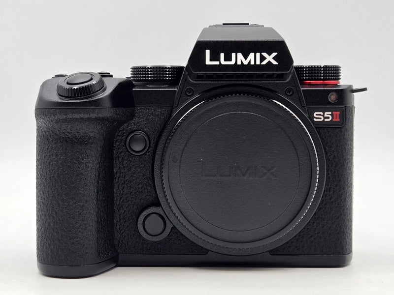 Panasonic LUMIX S5II Mirrorless Camera with LUMIX S 20-60mm f/3.5-5.6 Lens