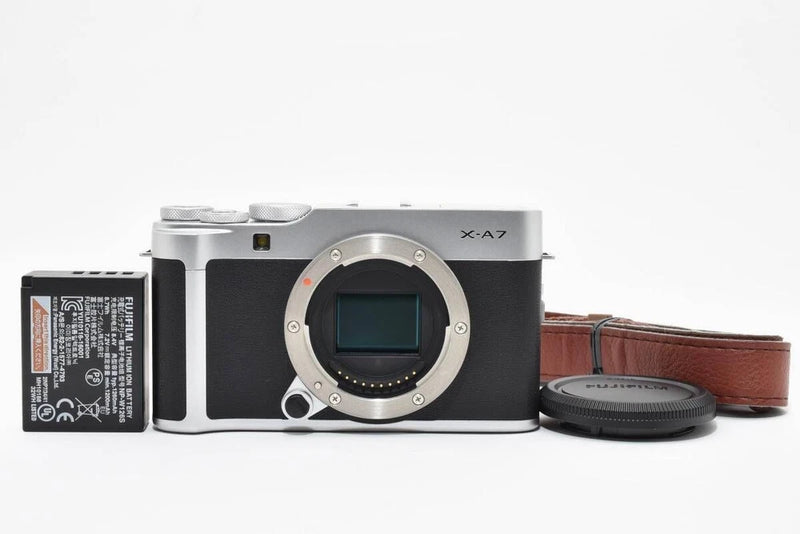 Fujifilm X-A7 Mirrorless Camera Body Silver Compact Photography Very Good