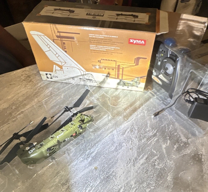 Syma S026 Chinook Scale RC Helicopter Electric RTR Toy Grade w/ Remote Control