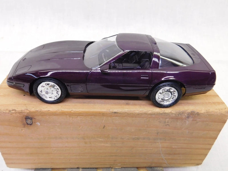 NEW AMT 1/25 SCALE 1993 CORVETTE  ZR1 IN  BLACK ROSE    PROMO MODEL ERTL