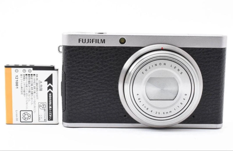 USED Fujifilm XF1 Black 12.0MP Compact Digital Camera In good condition