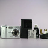 Fujifilm Digital Camera FinePix F460 5.1MP Silver Tested Full Set