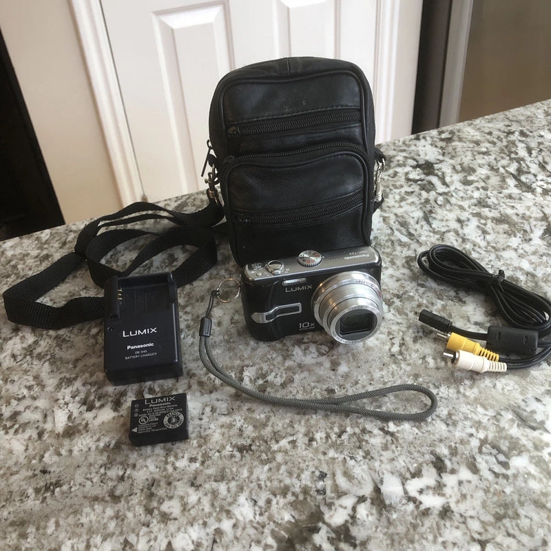 Panasonic Lumix DMC-TZ3 Digital Camera Black 7.2MP w/ 10x Zoom Battery & Charger