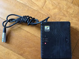 BATTERY MAXIMIZER MOBILITY CHAIR 24 V LEAD-ACID BATTERY CHARGER MODEL A24050-2 Battery