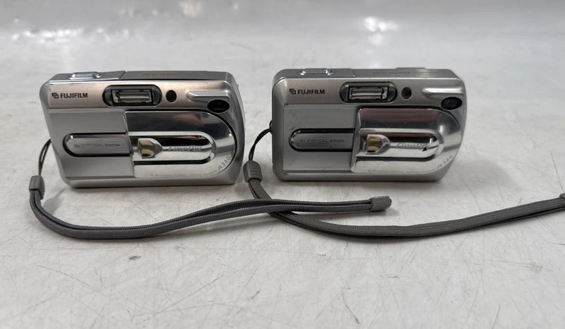 Lot of 2 Fujifilm FinePix A340 4.0MP Compact Digital Cameras Silver GC-6637