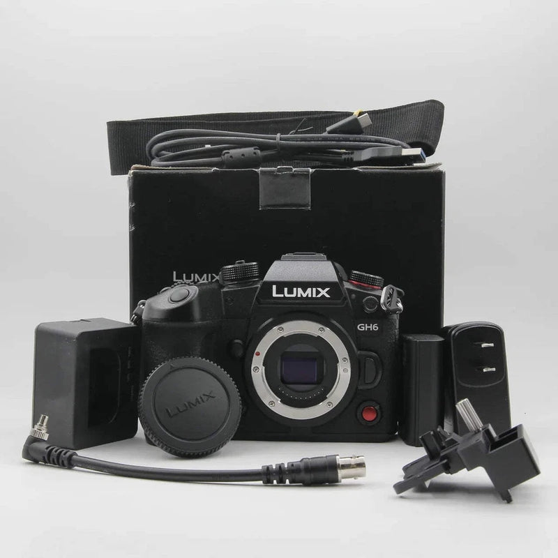 * OPEN BOX GOOD * Panasonic Lumix GH6 Mirrorless Camera (Body Only)