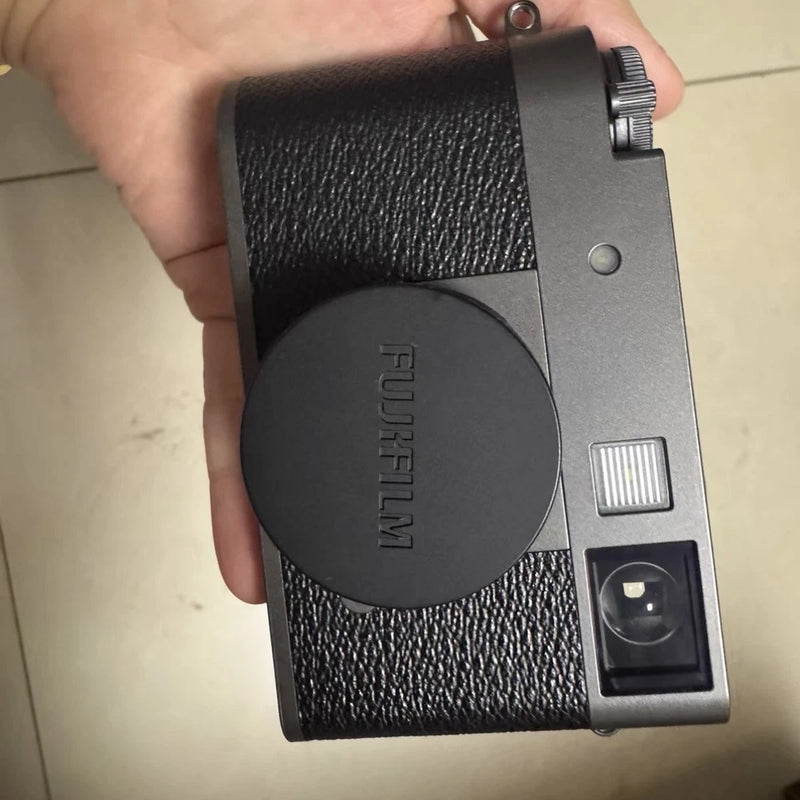 Fujifilm X Half-Digital Camera Fully Tested W/SD Card Charger good condition