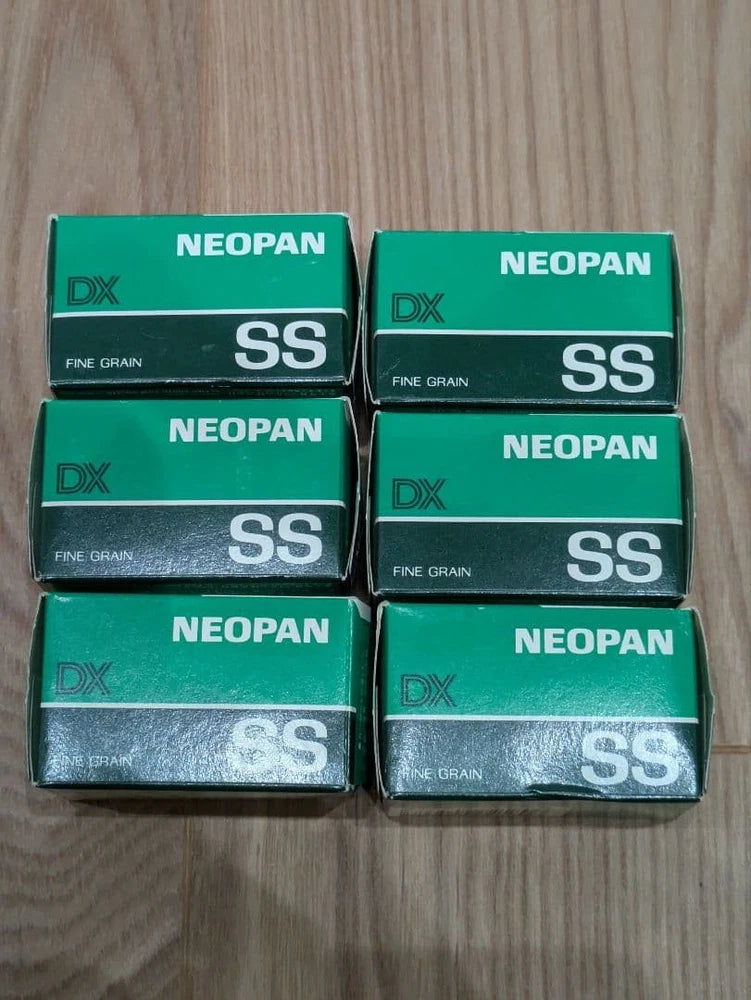 Unused NEOPAN SS 135mm black film, set of 6