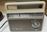 VTG General Electric Powered AC/Battery AM/FM Radio Model No 7-2825J Battery