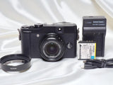 [Mint] Fujifilm X10 12.0 MP Fuji X Series Black Digital Camera w/Battery Charger
