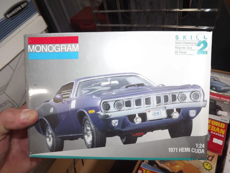 monogram 1971 Plymouth hemi cuda Model KIT NIB sealed