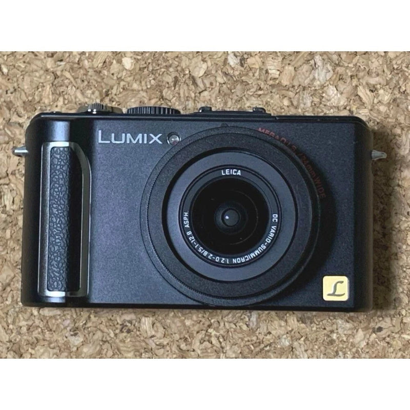 Panasonic LUMIX DMC-LX3 Compact Digital Camera 10.1 MP with Accessories Black