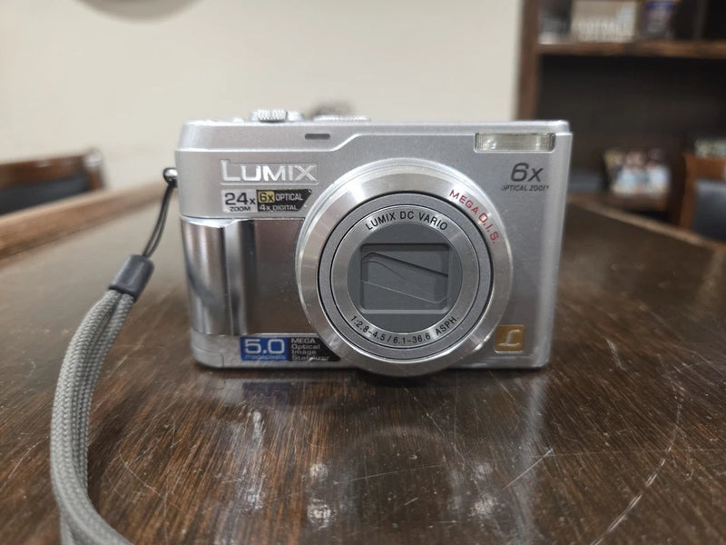 Panasonic Lumix DMC-LZ2 Compact Digital Camera - Untested